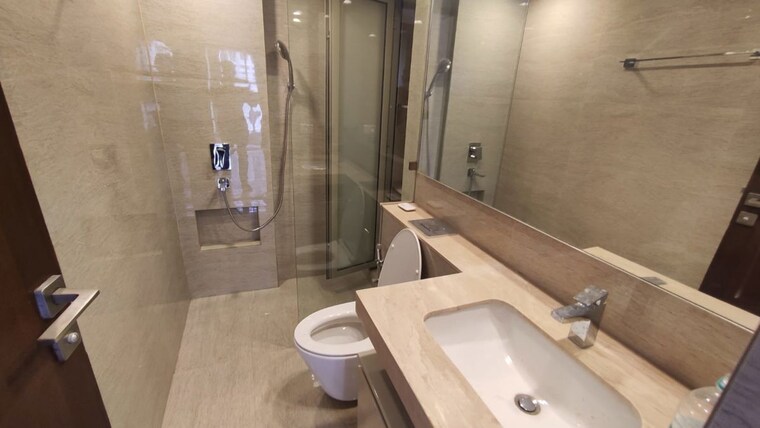 Bathroom, hiranandani-castle-rock 2 Bedroom 777 Sq.Ft. Apartment In Powai Mumbai 10682001