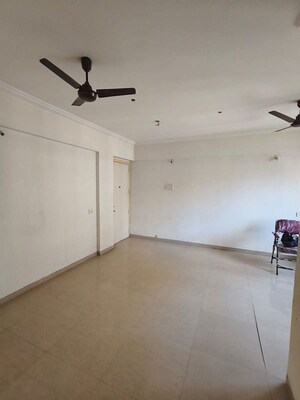 Room in 2 BHK Apartment at Vihang Valley Phase1, Kasarvadavali – for Rent