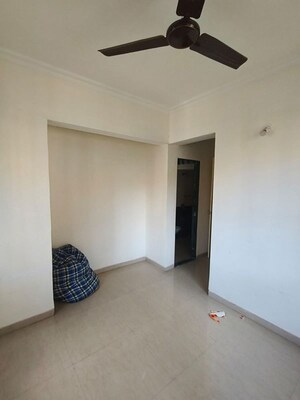 Room in 2 BHK Apartment at Vihang Valley Phase1, Kasarvadavali – for Rent