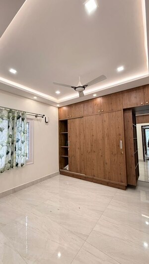 Room in 2.5 BHK Independent House at Yarandahalli – for Rent
