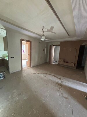 Room in 3 BHK Builder Floor at Rohini Sector 15 – for Rent