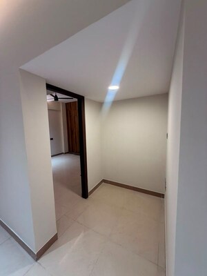 Room in 3 BHK Builder Floor at Indiranagar – for Rent