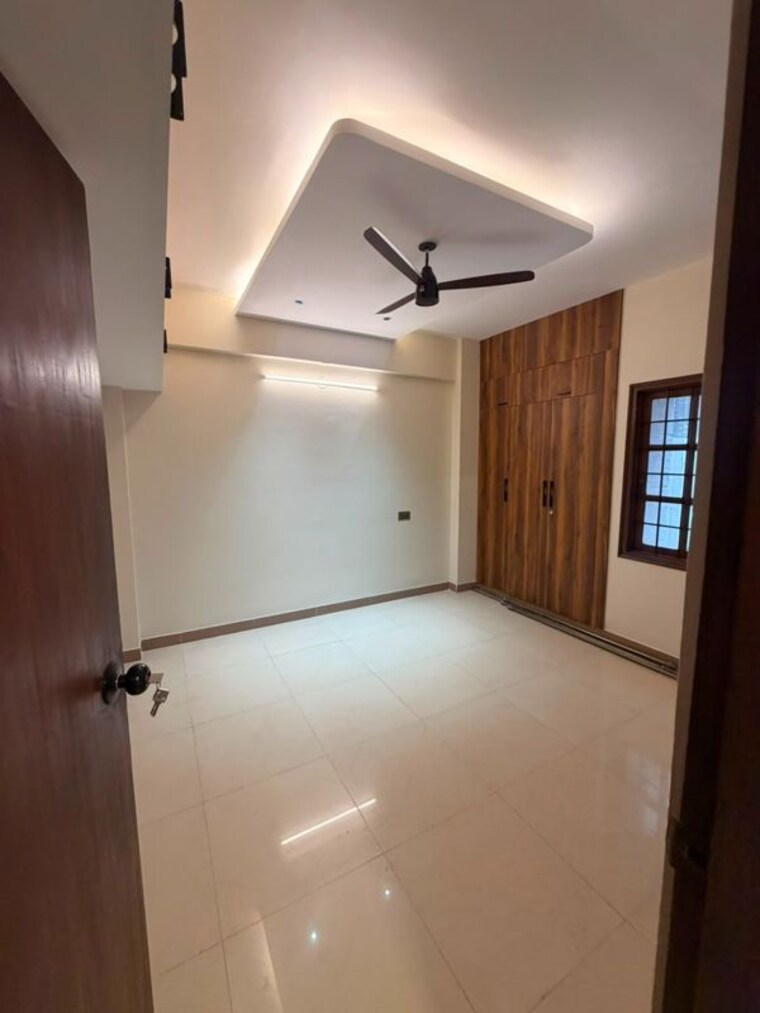 Room, indiranagar 3 Bedroom 1602 Sq.Ft. Builder Floor In Indiranagar Bangalore 10682010
