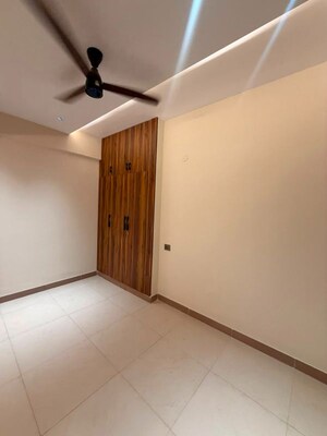Room in 3 BHK Builder Floor at Indiranagar – for Rent