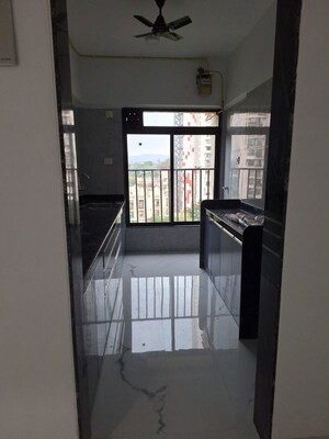Room in 2 BHK Apartment at Pandurang Wadi – for Rent