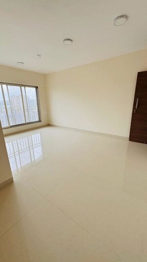Room in 3 BHK Apartment at Sakar Swapna CHS, Andheri East – for Rent