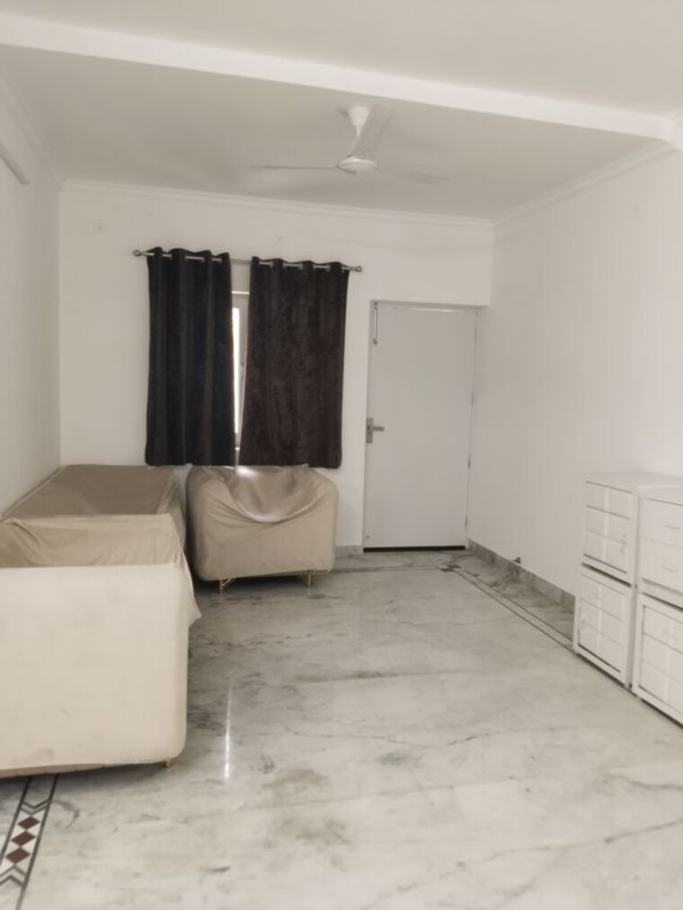 Room, sarita vihar 3 Bedroom 1850 Sq.Ft. Apartment In Sarita Vihar Delhi 10682097
