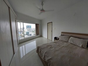 2 BHK Apartment For Rent in Bandra West
