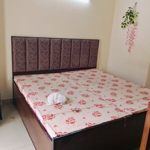  Pg For Rent in Gardenia Gateway, Sector 75