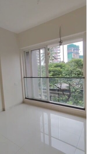 Bedroom in 3 BHK Apartment at Chembur – for Rent