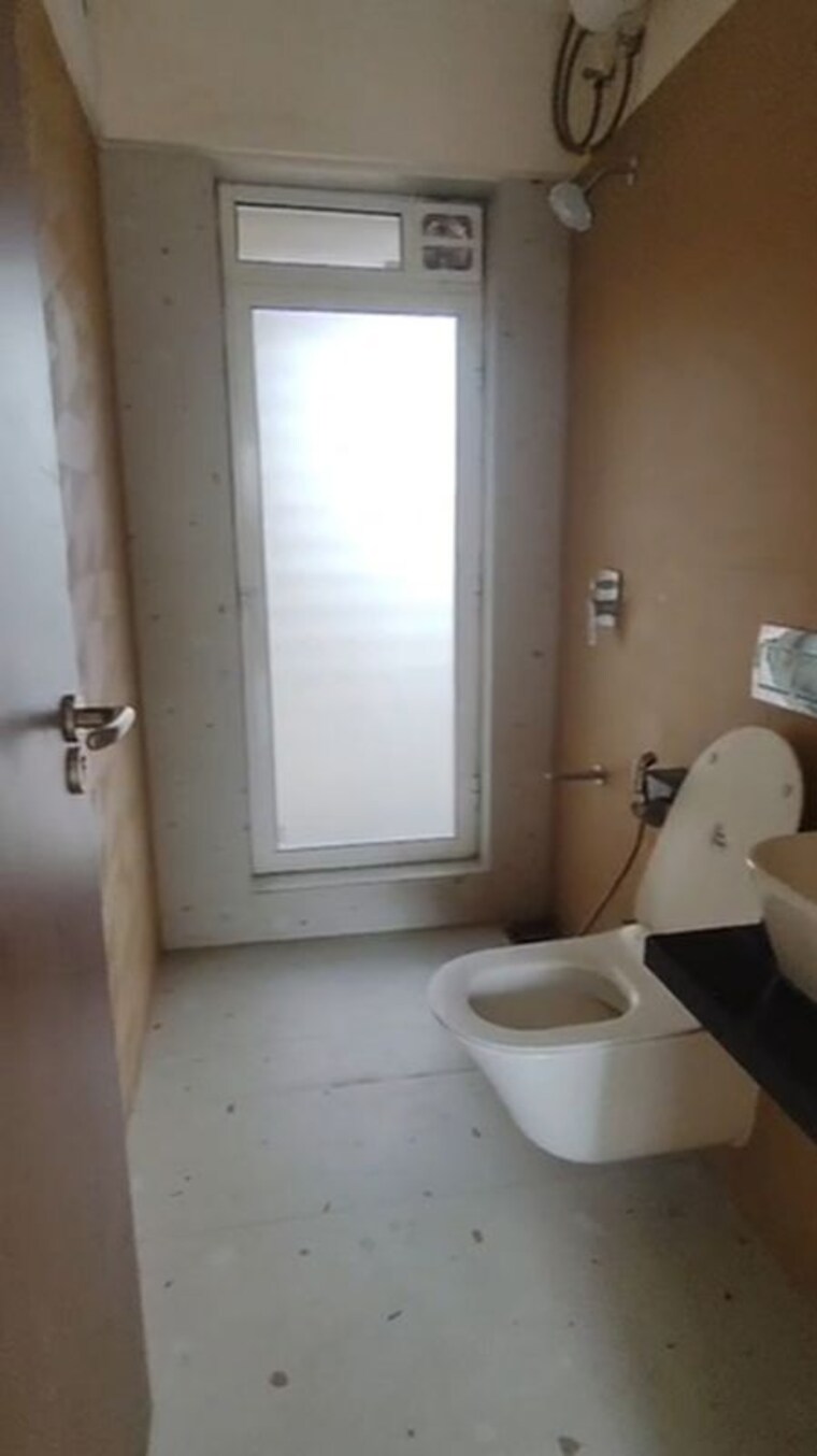 Bathroom, chembur 3 Bedroom 1300 Sq.Ft. Apartment In Chembur Mumbai 10682078