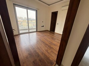 Room in  Apartment at M3M Merlin, Sector 67 – for Rent