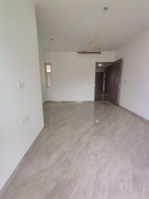Room in 2 BHK Apartment at MPR Nilesh, Dahisar East – for Sale