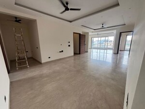 Room in 3 BHK Apartment at M3M Merlin, Sector 67 – for Rent