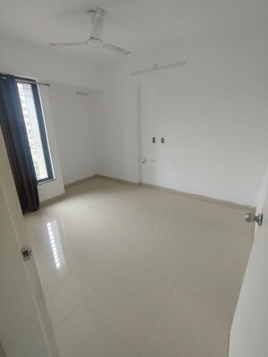 Room in 1.5 BHK Apartment at Goel Ganga Millennia, Undri – for Rent