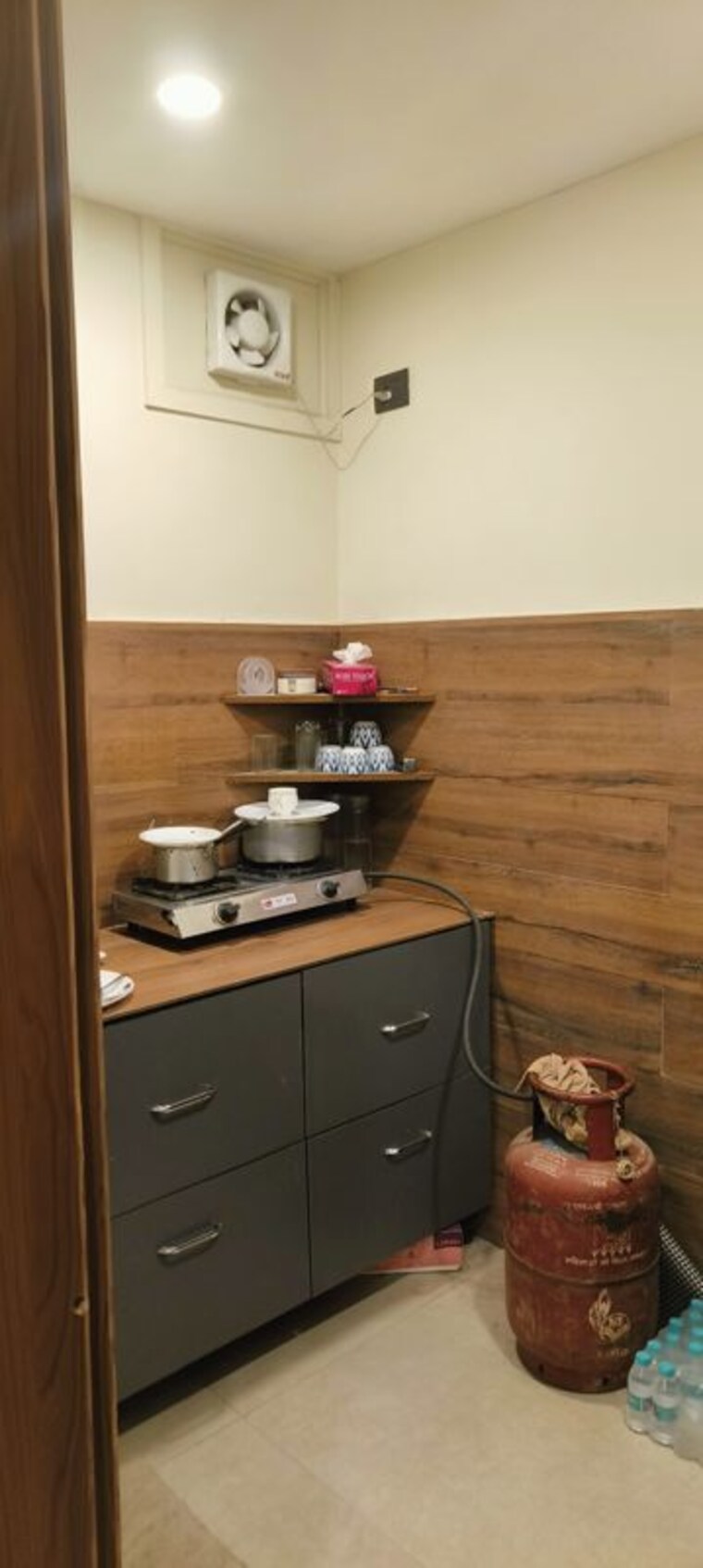 undefined, kalkaji Commercial Office Space 1800 Sq.Ft. In Kalkaji Delhi 10682143