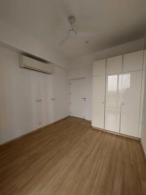 Room in 3 BHK Builder Floor at M3M Antalya Hills, Sector 79 – for Sale