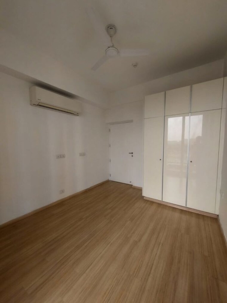 Room, m3m-antalya-hills 3 Bedroom 1550 Sq.Ft. Builder Floor In Sector 79 Gurgaon 10682165