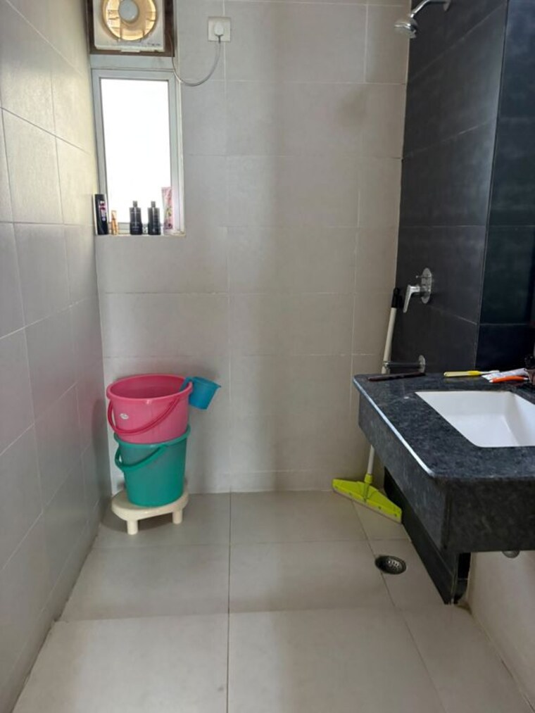 Bathroom, ireo-uptown 2 Bedroom 1421 Sq.Ft. Apartment In Sector 66 Gurgaon 10682156