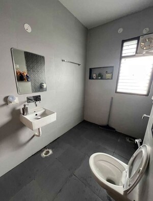 Team Area in 3 BHK Builder Floor at Tagore Garden – for Rent