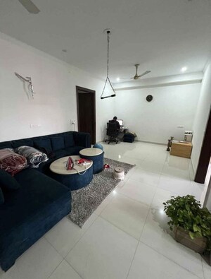 Team Area in 3 BHK Builder Floor at Tagore Garden – for Rent