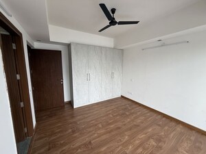 Room in 4 BHK Apartment at Godrej Air Sector 85, Sector 85 – for Rent