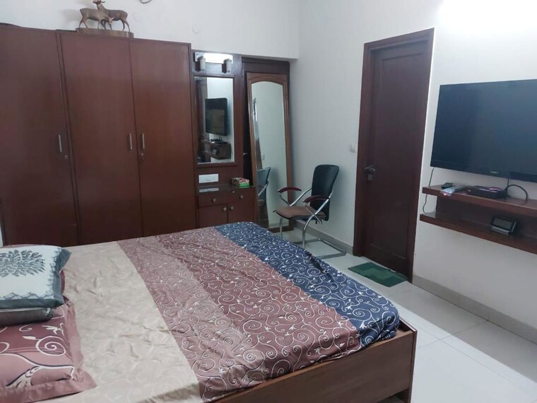Bedroom, kalkaji 3 Bedroom 1800 Sq.Ft. Builder Floor In Kalkaji Delhi 10682191