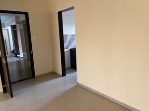 Room in 2 BHK Apartment at Majestic Kedarnath Apartments, Chembur – for Rent