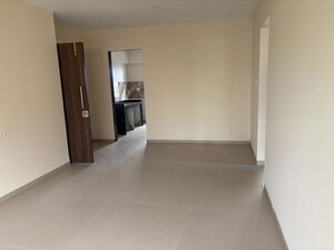 Room in 2 BHK Apartment at Majestic Kedarnath Apartments, Chembur – for Rent