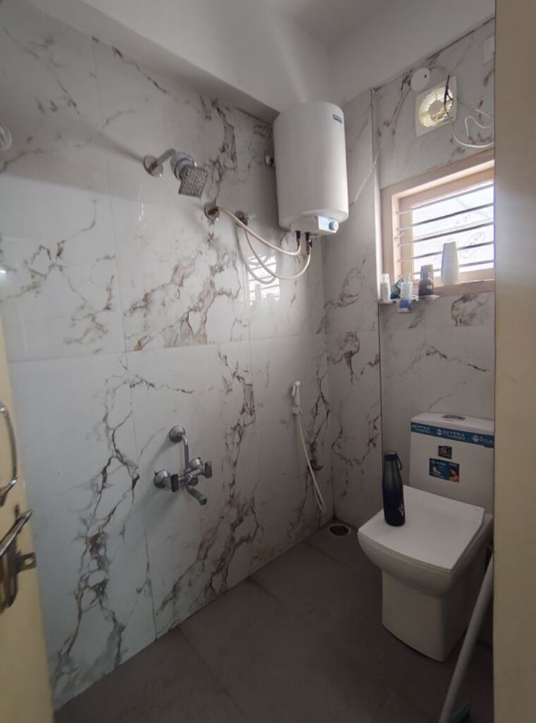 Bathroom, vandana-alpyne 3 Bedroom 1750 Sq.Ft. Builder Floor In Hsr Layout Bangalore 10682205