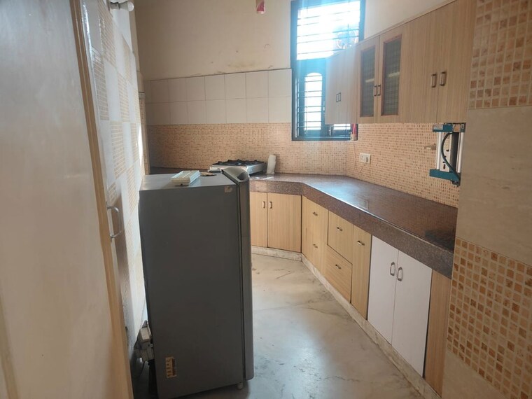 Kitchen, chittaranjan park 3 Bedroom 1150 Sq.Ft. Builder Floor In Chittaranjan Park Delhi 10682201