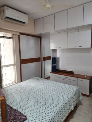 Bedroom in 1 BHK Apartment at Lodha Amara, Kolshet Road – for Sale
