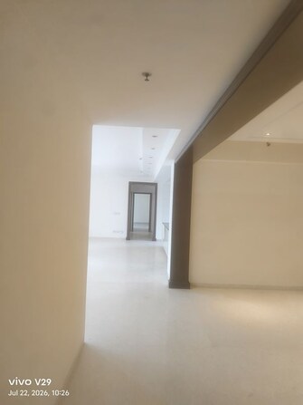 4 BHK +  3868 Sq.Ft. Apartment in DLF The Pinnacle