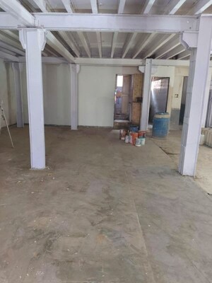 Parking in  Showroom at Sun Mill Compound, Lower Parel – for Rent