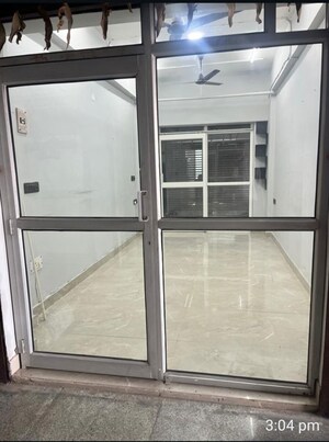  Office Space For Sale in One Mart Mall, Vasundhara Sector 6