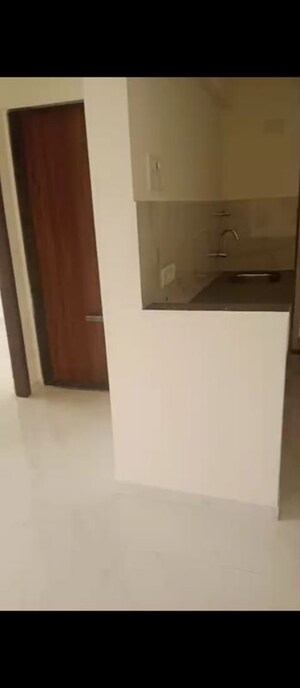 Room in 1 BHK Apartment at Metropolis Bayside, Kasarvadavali – for Rent