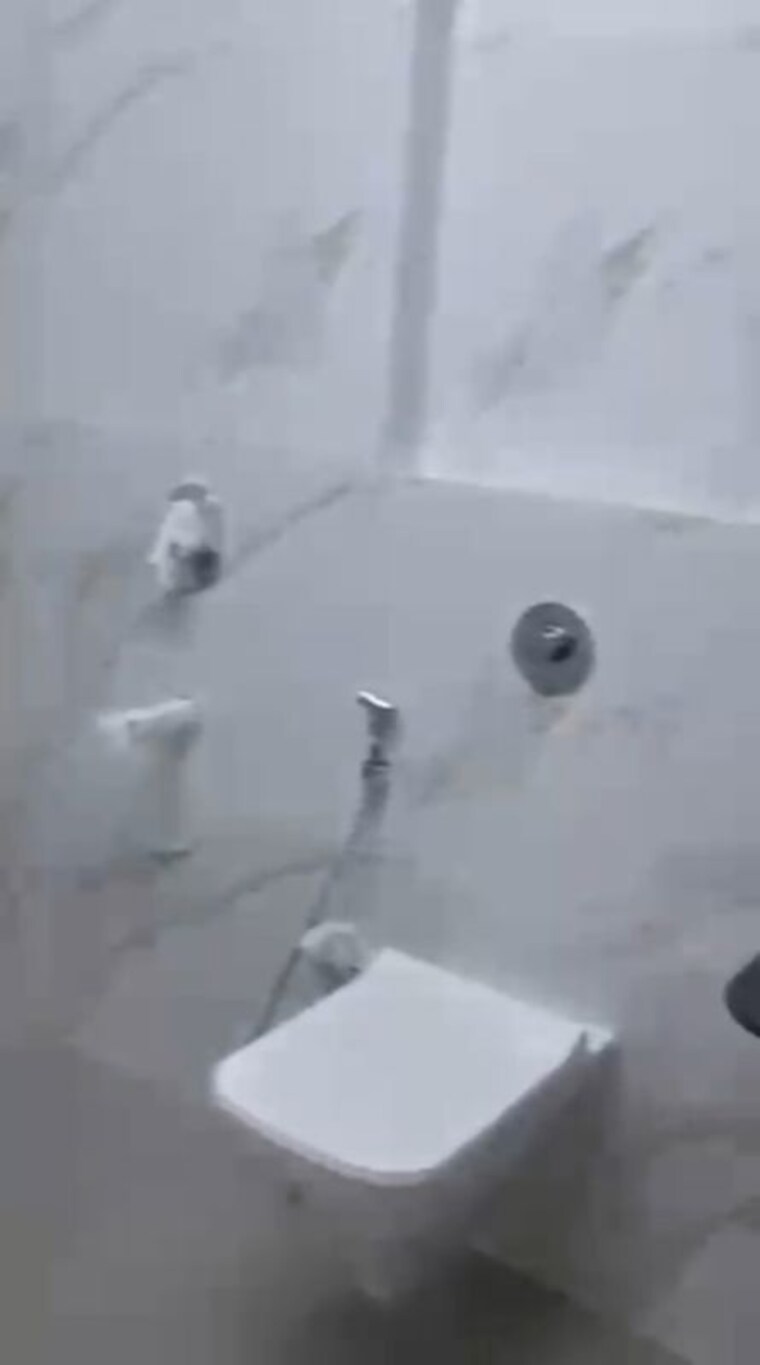 Bathroom, sindhi-society 2 Bedroom 910 Sq.Ft. Apartment In Chembur Mumbai 10682220