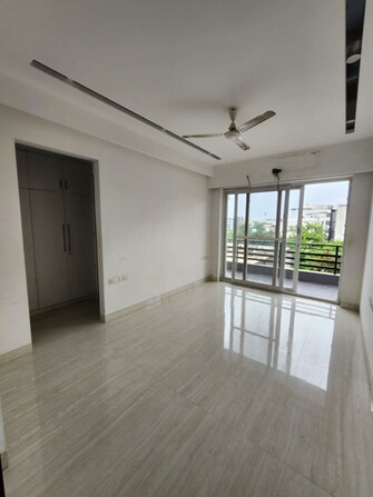 3 BHK +  1565 Sq.Ft. Apartment in The Center Court