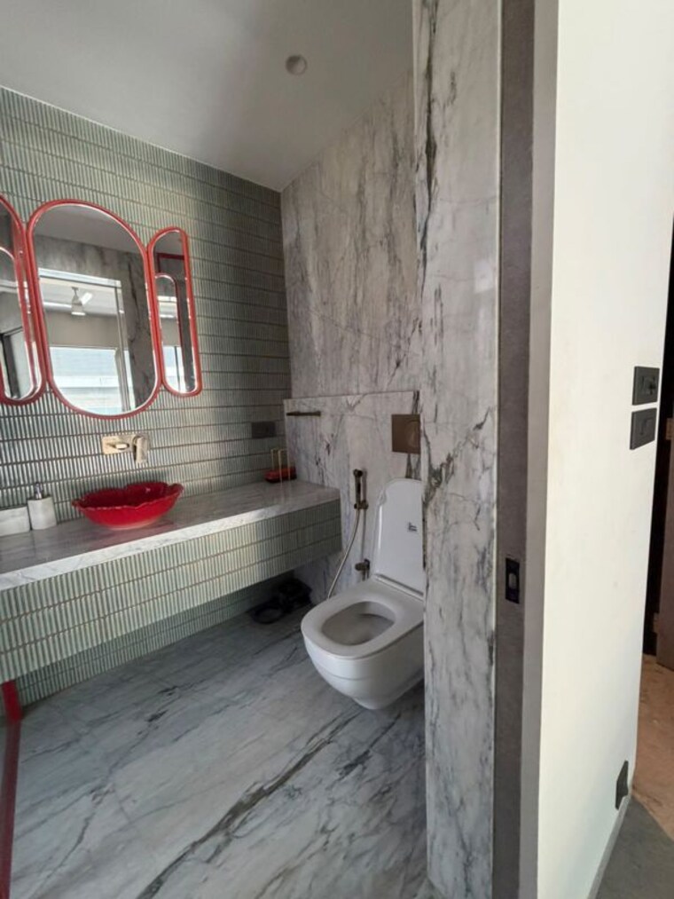 Bathroom, juhu road 3 Bedroom 1145 Sq.Ft. Apartment In Juhu Road Mumbai 10682281