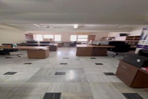Parking in  Office Space at Mittal Court, Nariman Point – for Rent