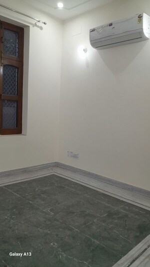 Furnished Amenities in 3 BHK Builder Floor at Sector 23 – for Rent