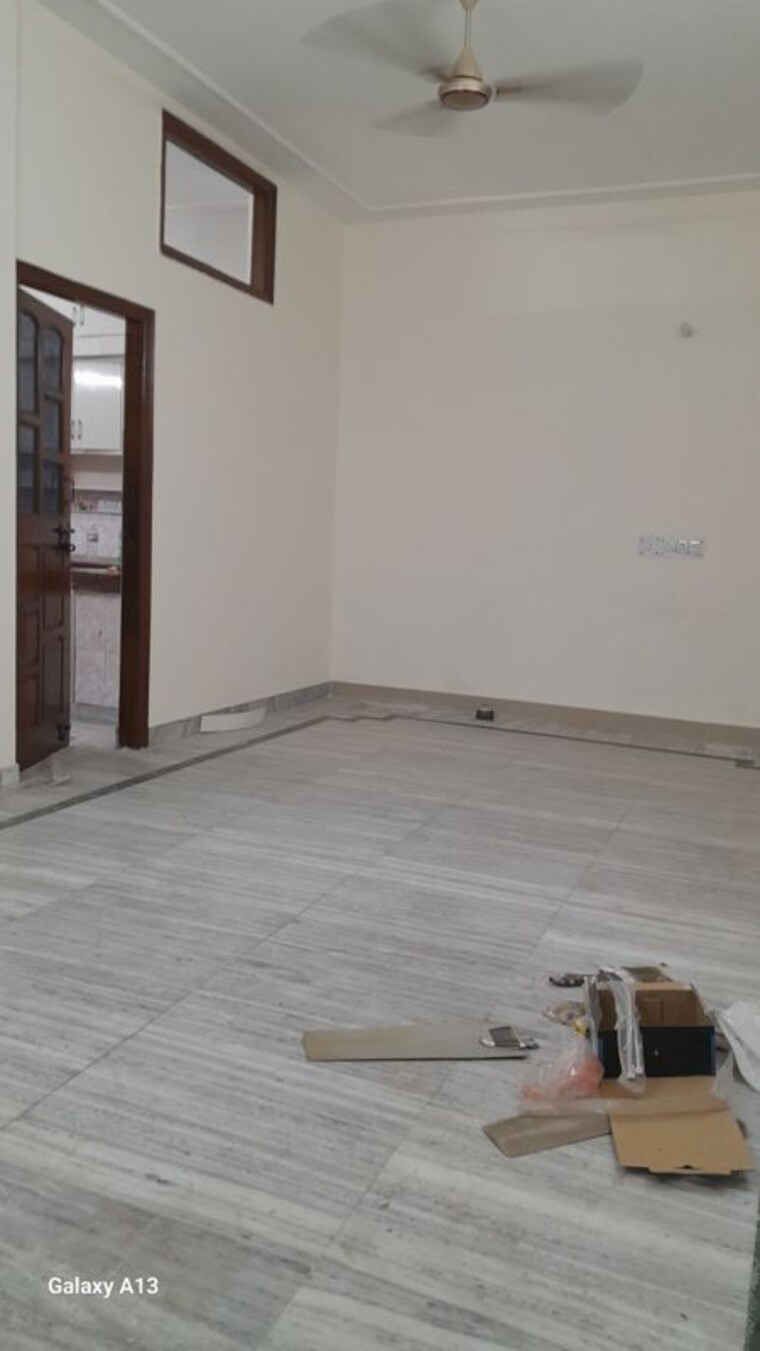 Balcony, sector 23 3 Bedroom 1600 Sq.Ft. Builder Floor In Sector 23 Gurgaon 10682297