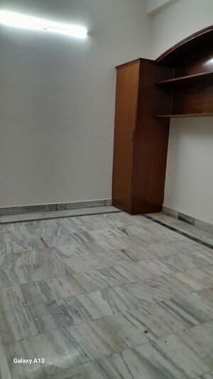 Room in 3 BHK Builder Floor at Sector 23 – for Rent