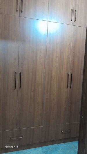 Furnished Amenities in 3 BHK Builder Floor at Sector 23 – for Rent