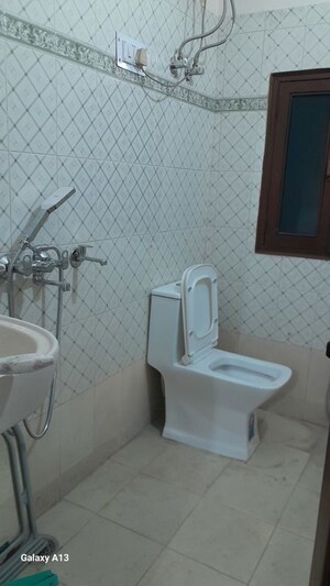 Bathroom in 3 BHK Builder Floor at Sector 23 – for Rent