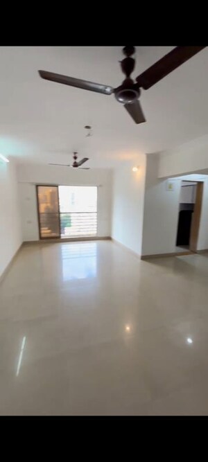 Room in 3 BHK Apartment at Shri Arham Bluz, Andheri West – for Rent