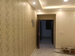Building Lobby in 2.5 BHK Apartment at Corona Optus, Sector 37c – for Sale