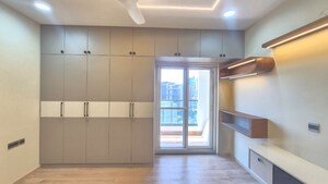 Room in 2.5 BHK Apartment at Sumadhura The Olympus, Nanakramguda – for Rent