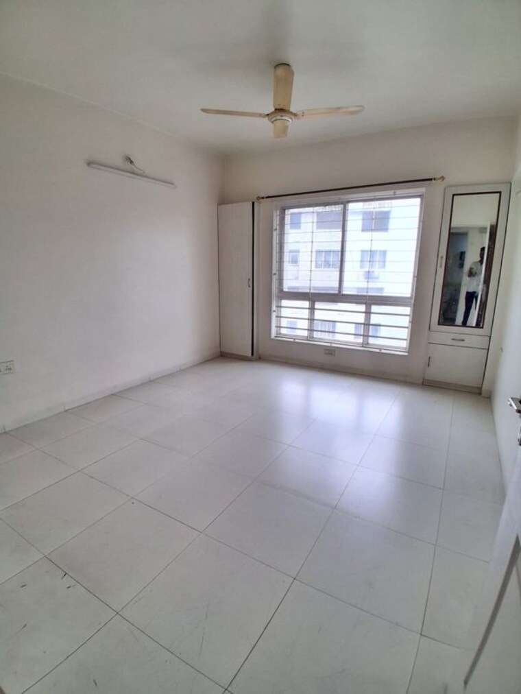 Room, clover-heights 3.5 Bedroom 1600 Sq.Ft. Apartment In Wanowrie Pune 10682326