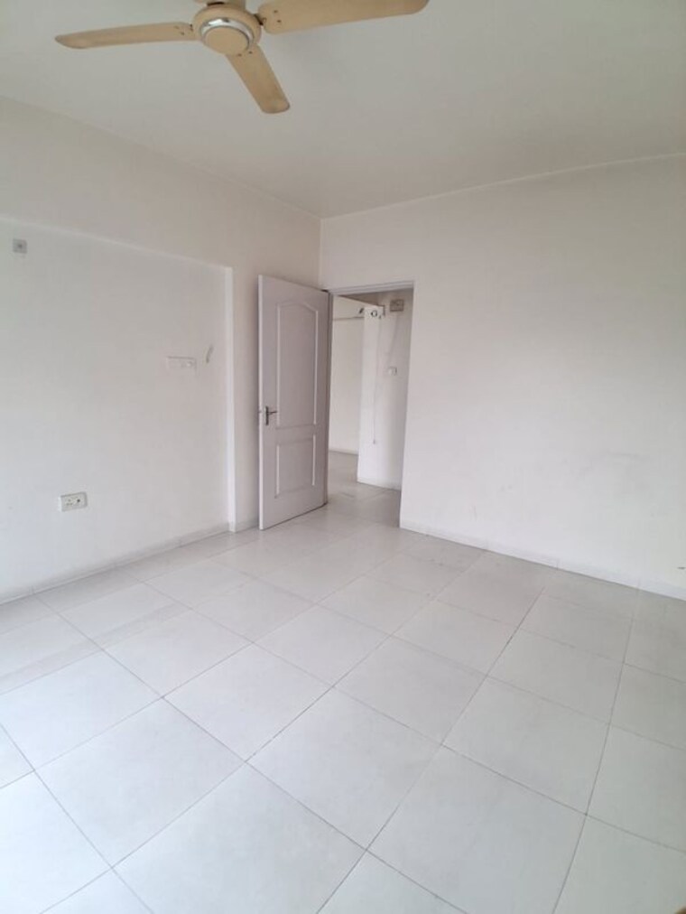 Room, clover-heights 3.5 Bedroom 1600 Sq.Ft. Apartment In Wanowrie Pune 10682326